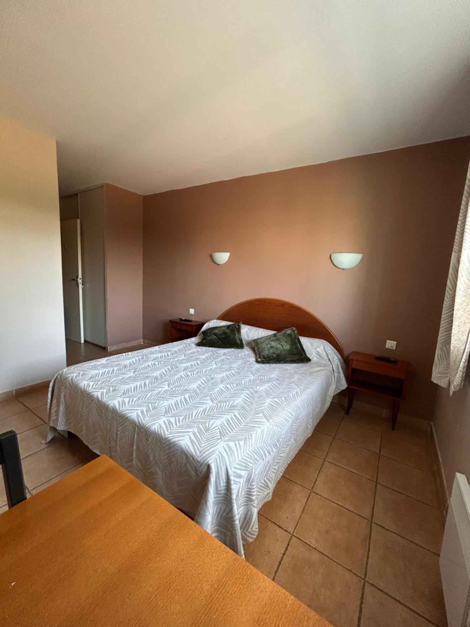 Les Oliviers Appartement Montagnac  Buitenkant foto